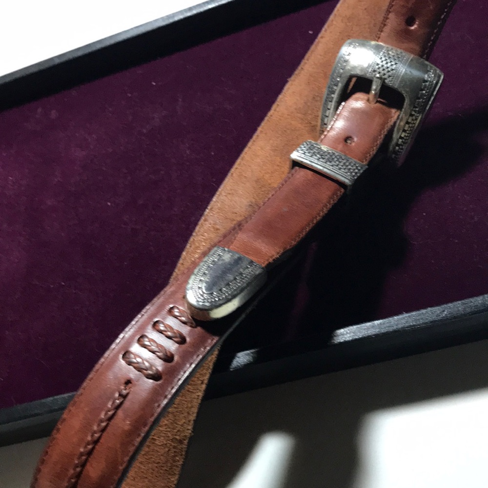True vintage 1993 genuine leather Onix by Brighton belt Sz 34
